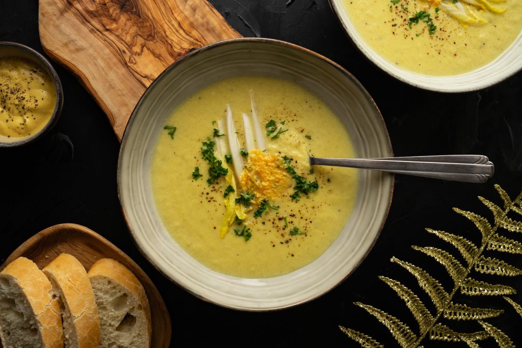Witlof-mosterd soep