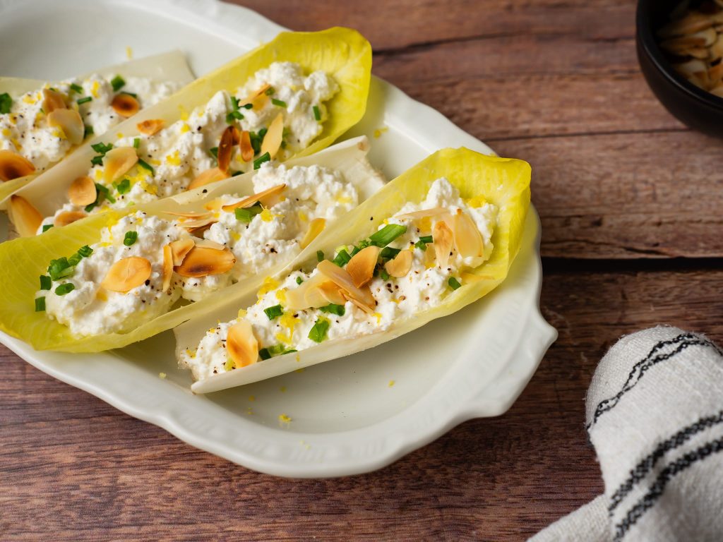witlof met cottage cheese en bieslook